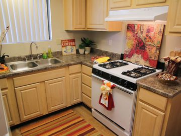 Kitchens - Sierra Place Apartments - Porterville, CA